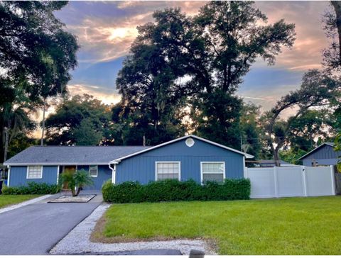 122 N OAKWOOD AVENUE BRANDON FL 33510