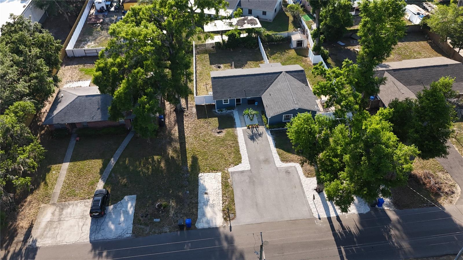 122 N OAKWOOD AVENUE