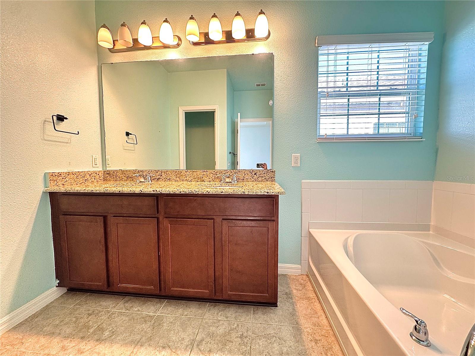 BALDWIN COVE - Residential