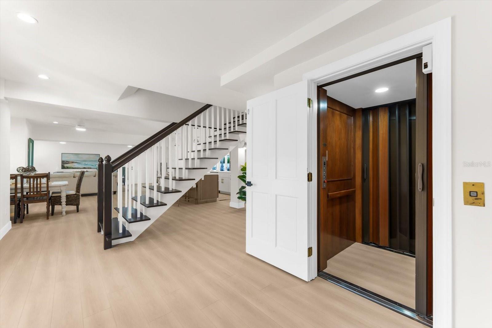 BATH CLUB ESTATES 1ST ADD - Residential