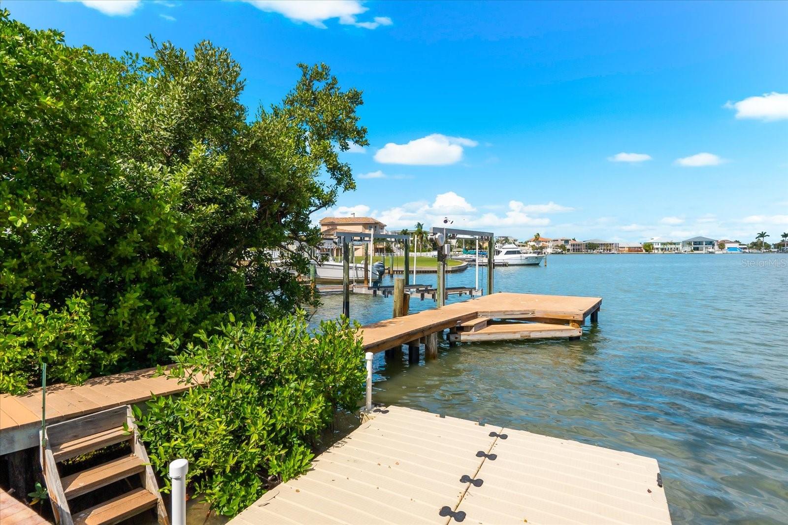 BATH CLUB ESTATES 1ST ADD - Residential