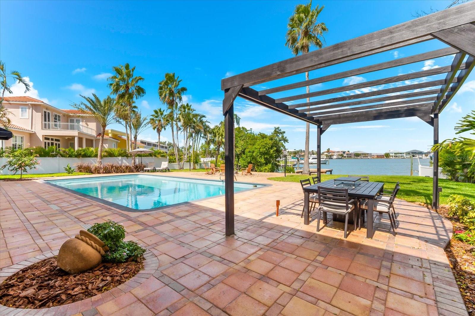 BATH CLUB ESTATES 1ST ADD - Residential