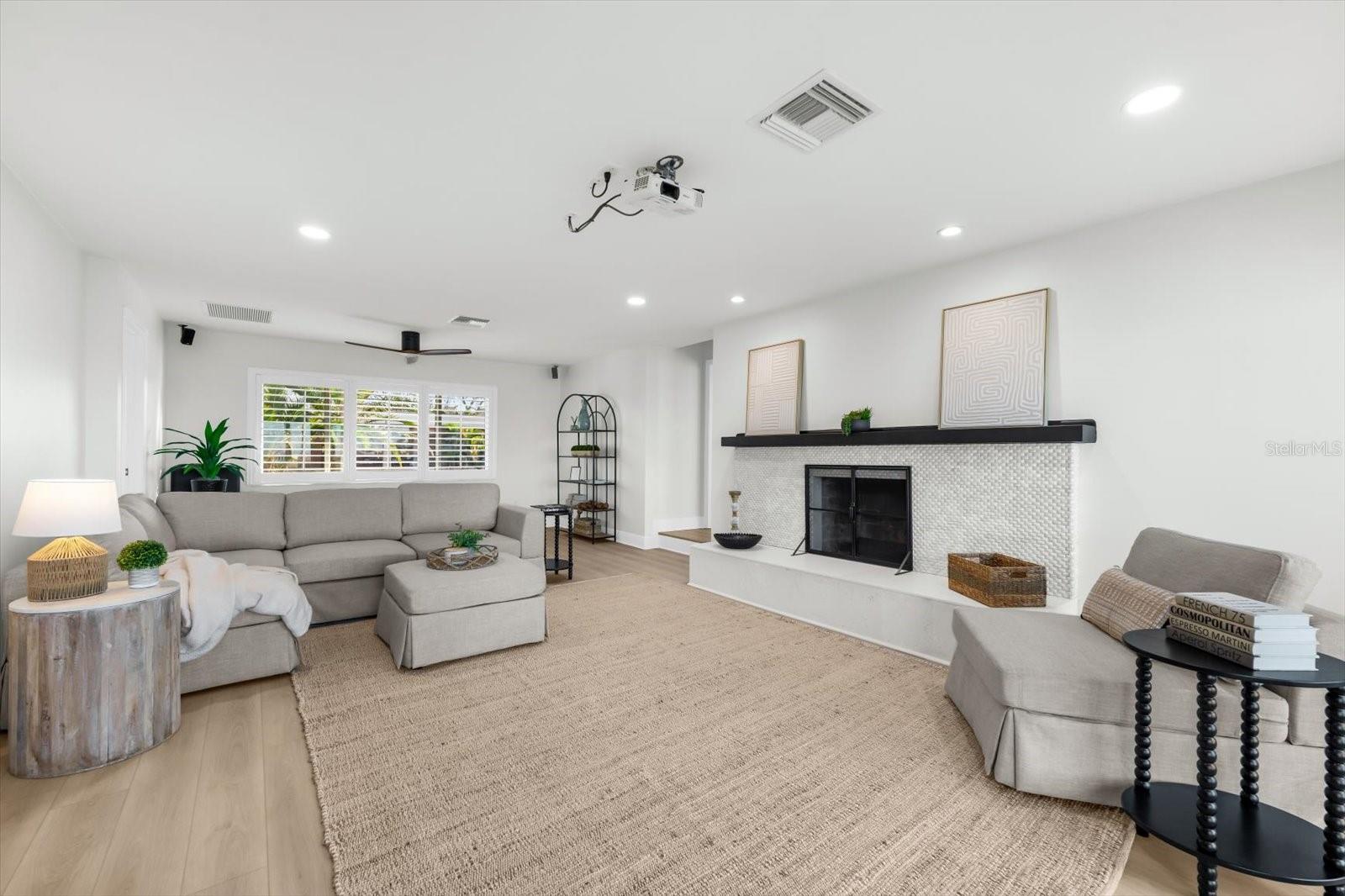 BATH CLUB ESTATES 1ST ADD - Residential