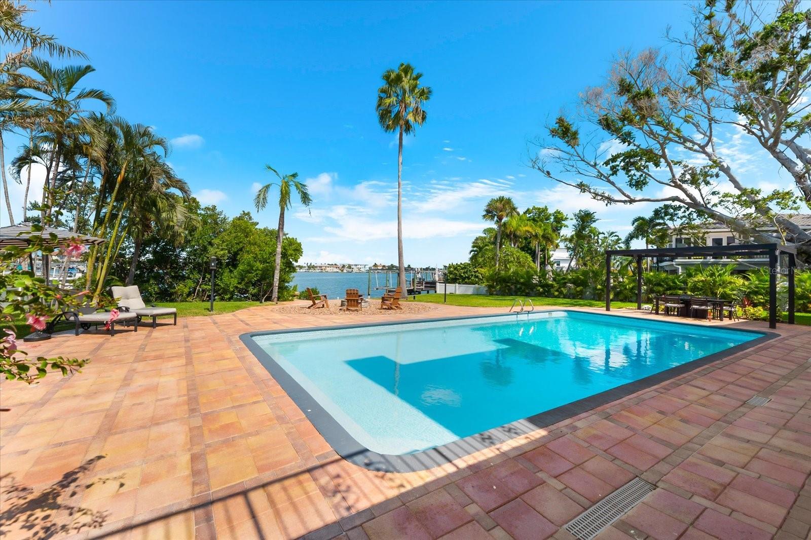 BATH CLUB ESTATES 1ST ADD - Residential