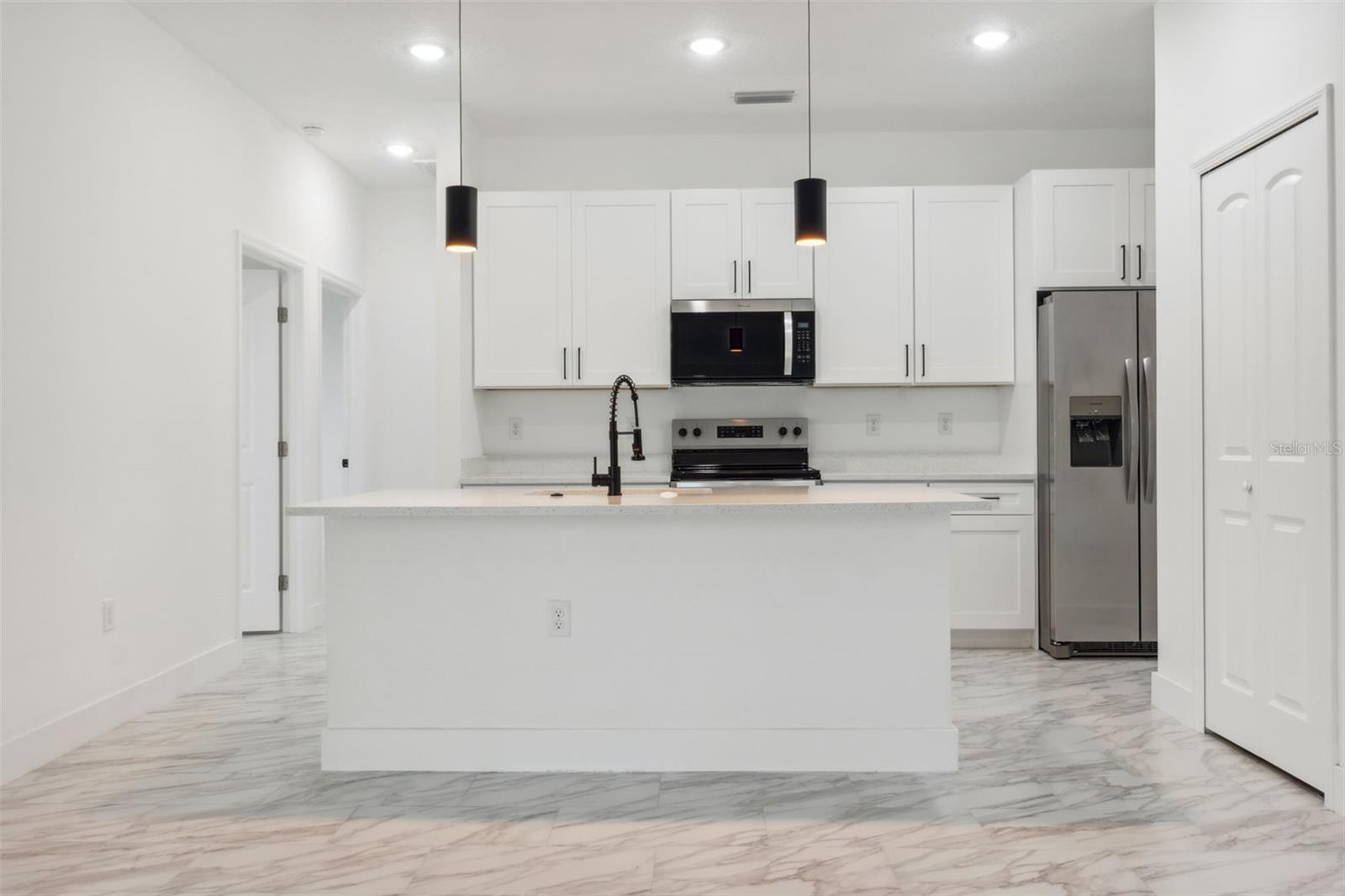 ROTONDA SANDS - Residential Lease