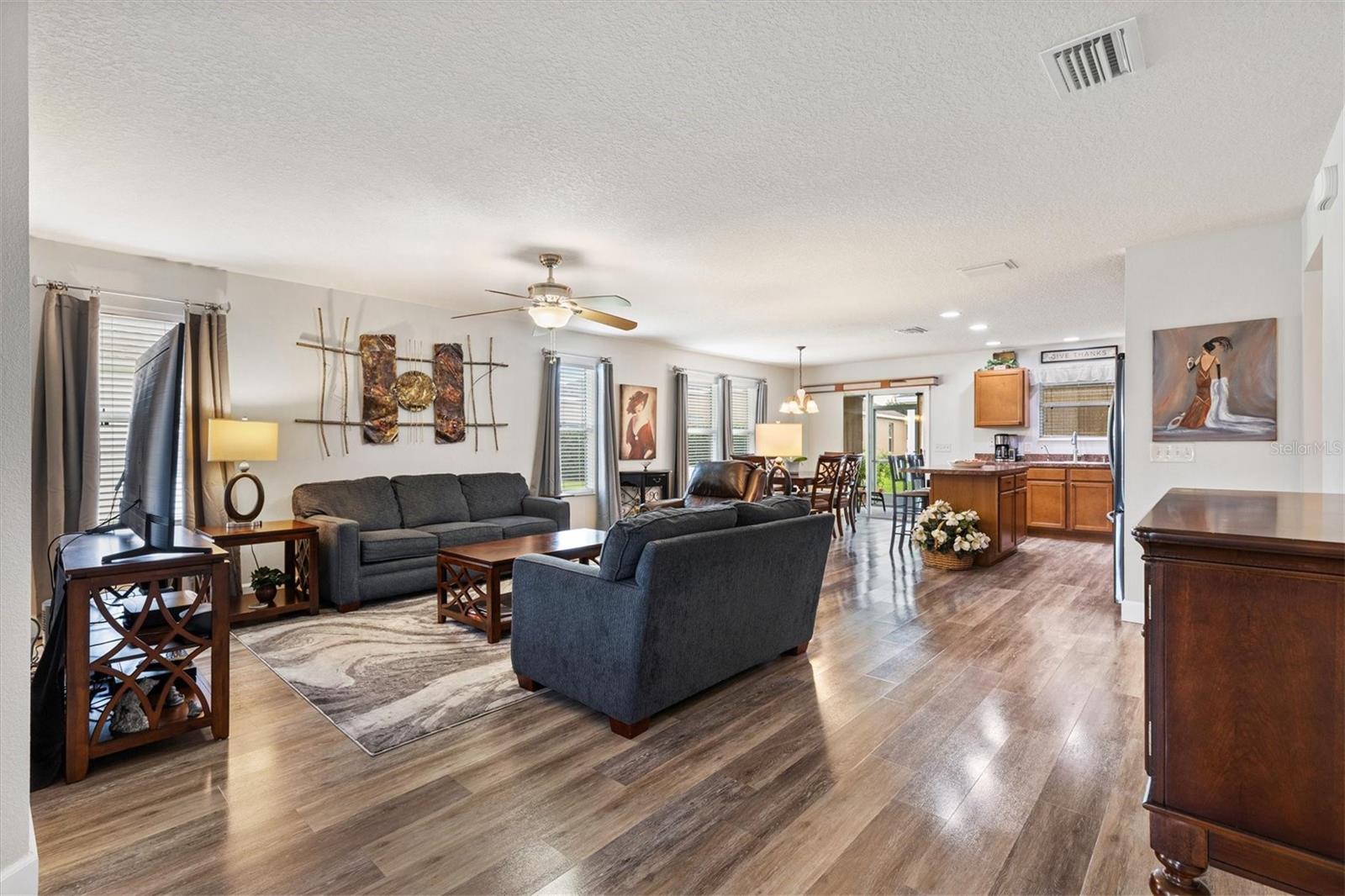 3203 ISLAWILD WAY