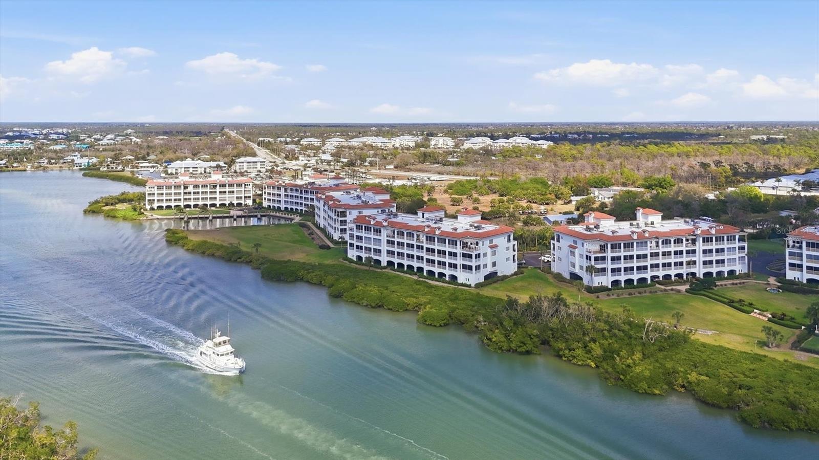 HACIENDA DEL MAR - Residential