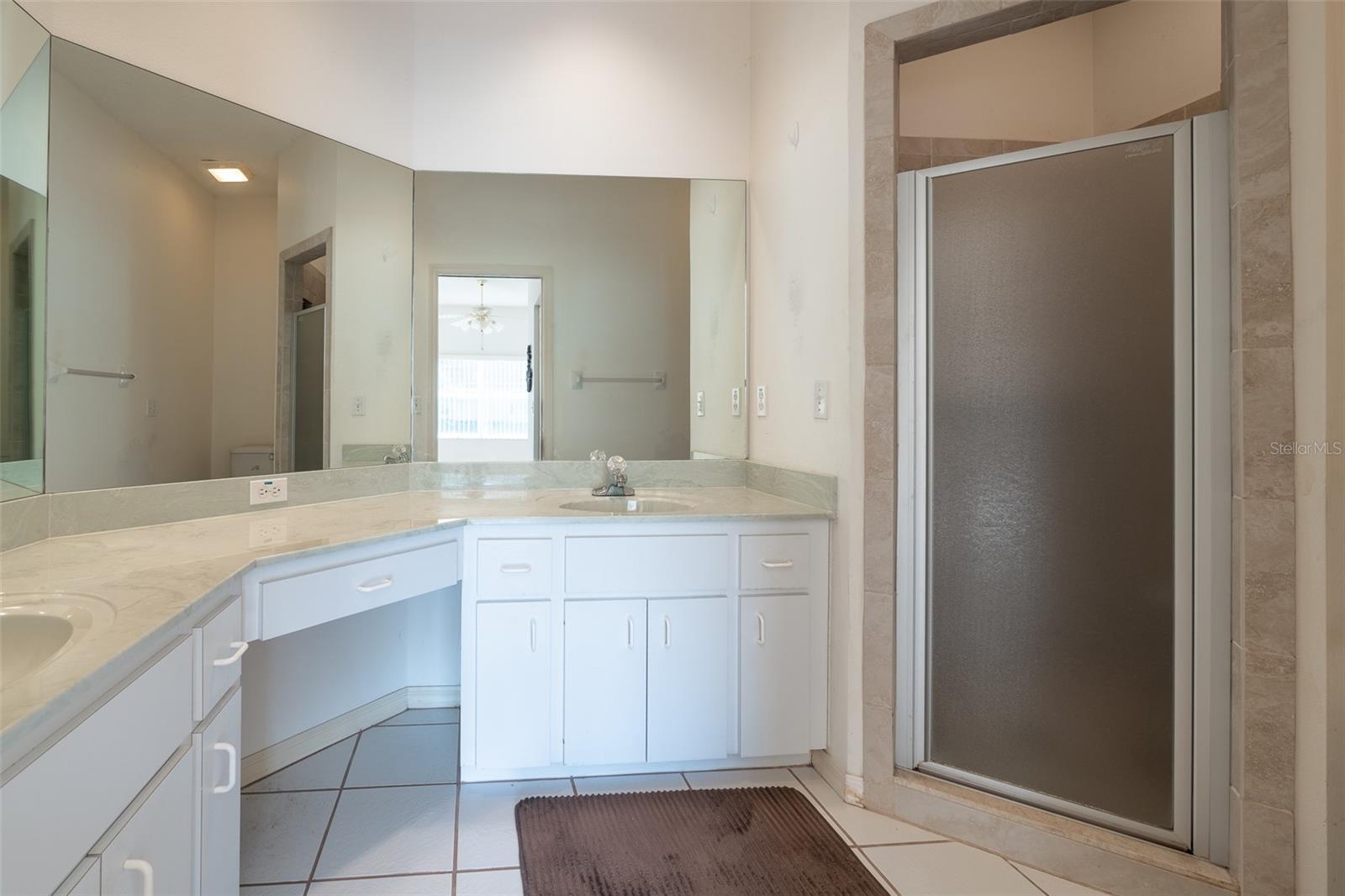 ON TOP/THE WORLD PH 01A SEC 02A - Residential