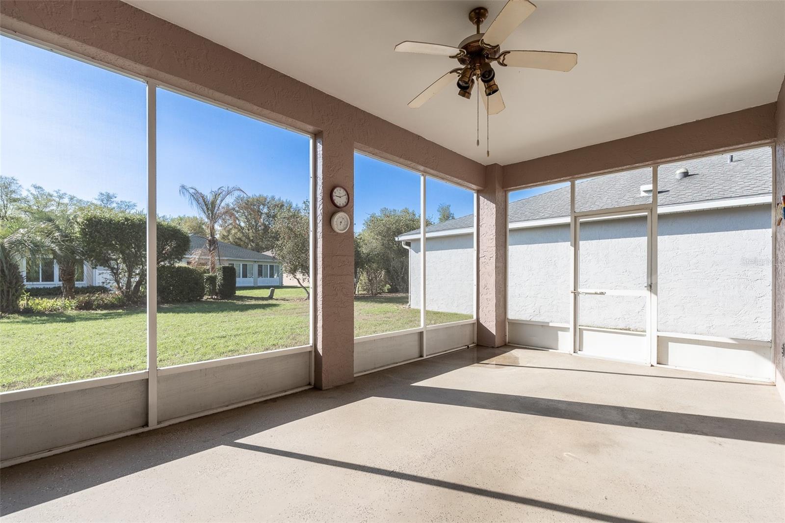 ON TOP/THE WORLD PH 01A SEC 02A - Residential