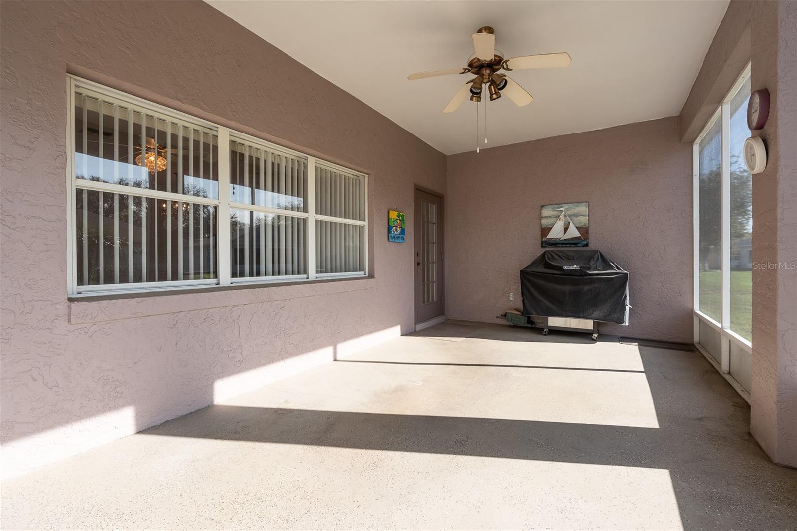 ON TOP/THE WORLD PH 01A SEC 02A - Residential