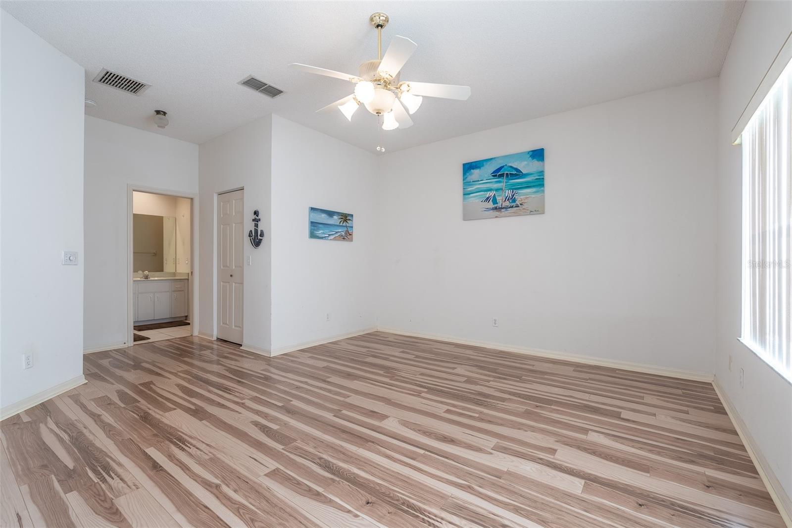 ON TOP/THE WORLD PH 01A SEC 02A - Residential