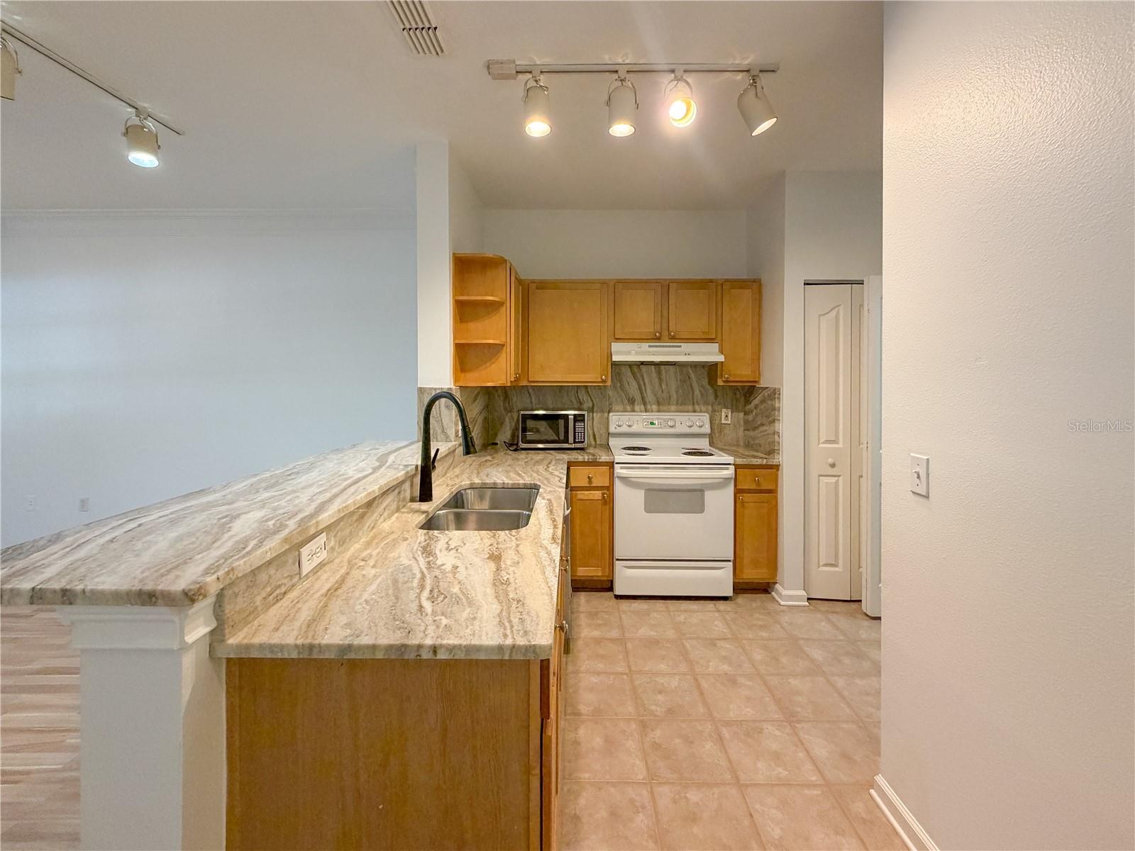 GRAND KEY A CONDO - Residential Lease