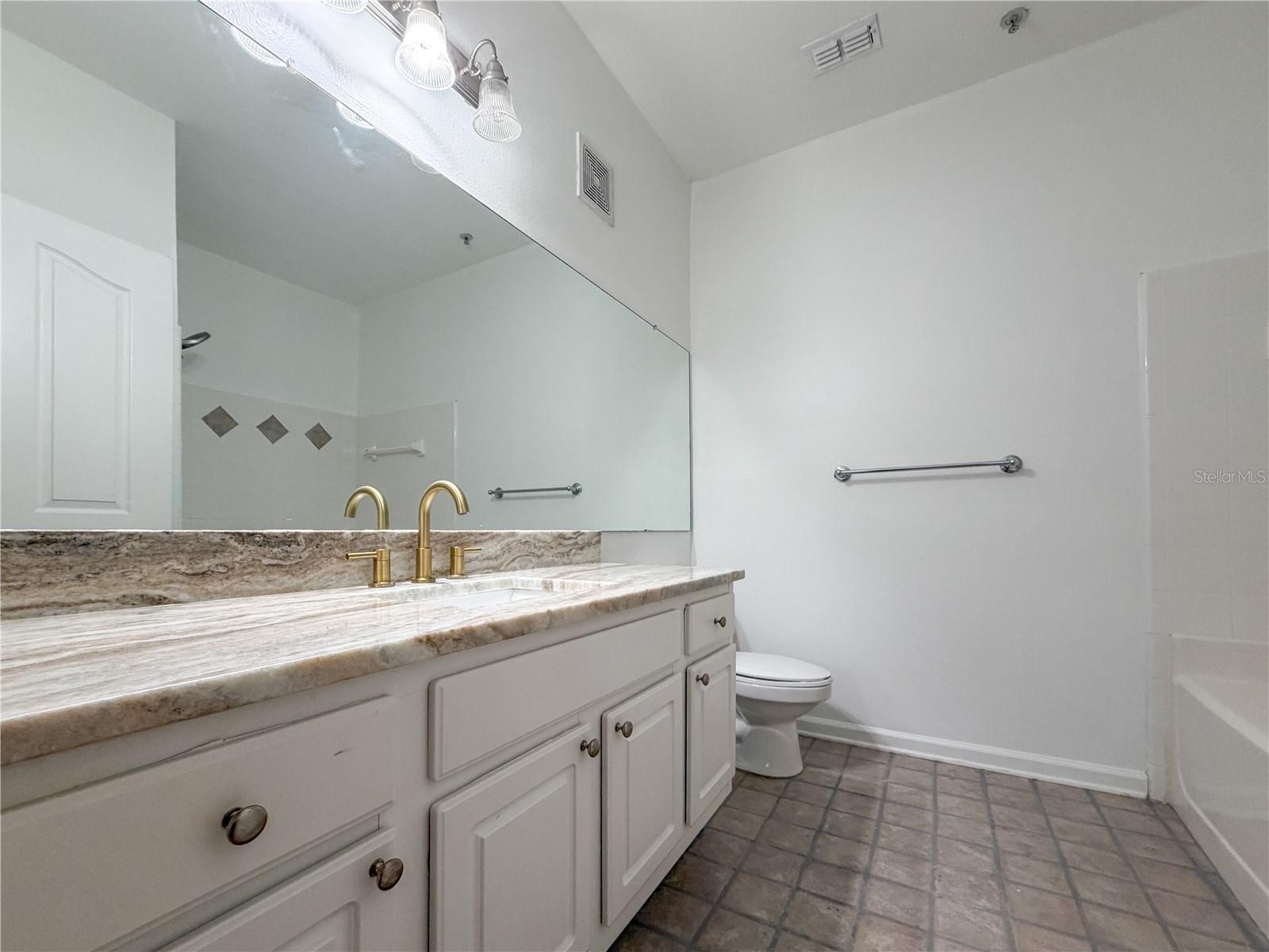 GRAND KEY A CONDO - Residential Lease