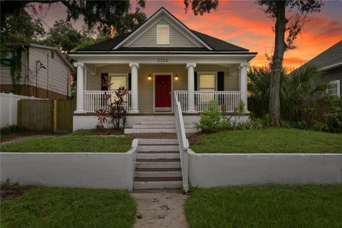 A home in TAMPA