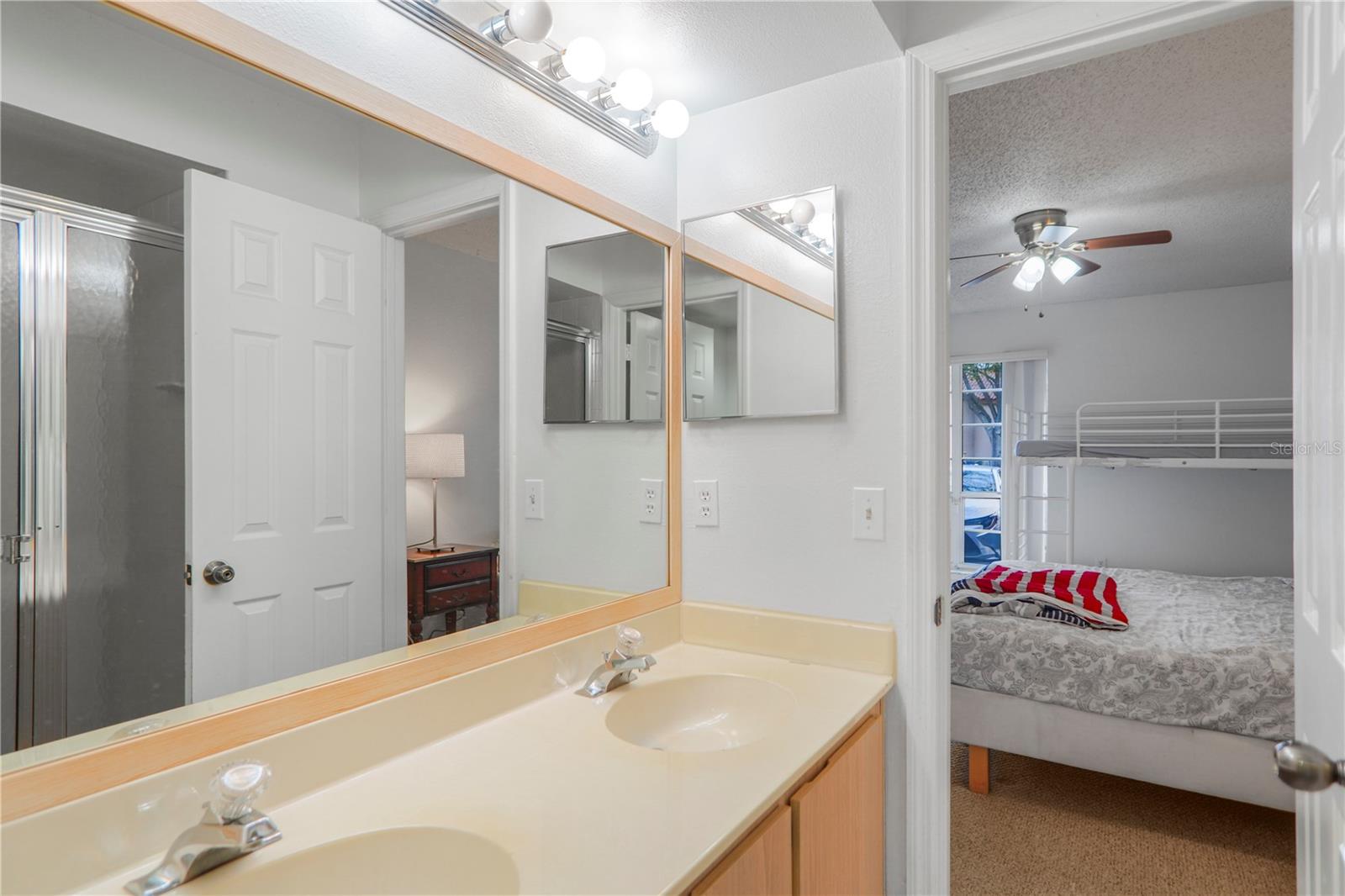 TOWNES OF SOUTHGATE CONDO PH D - Residential