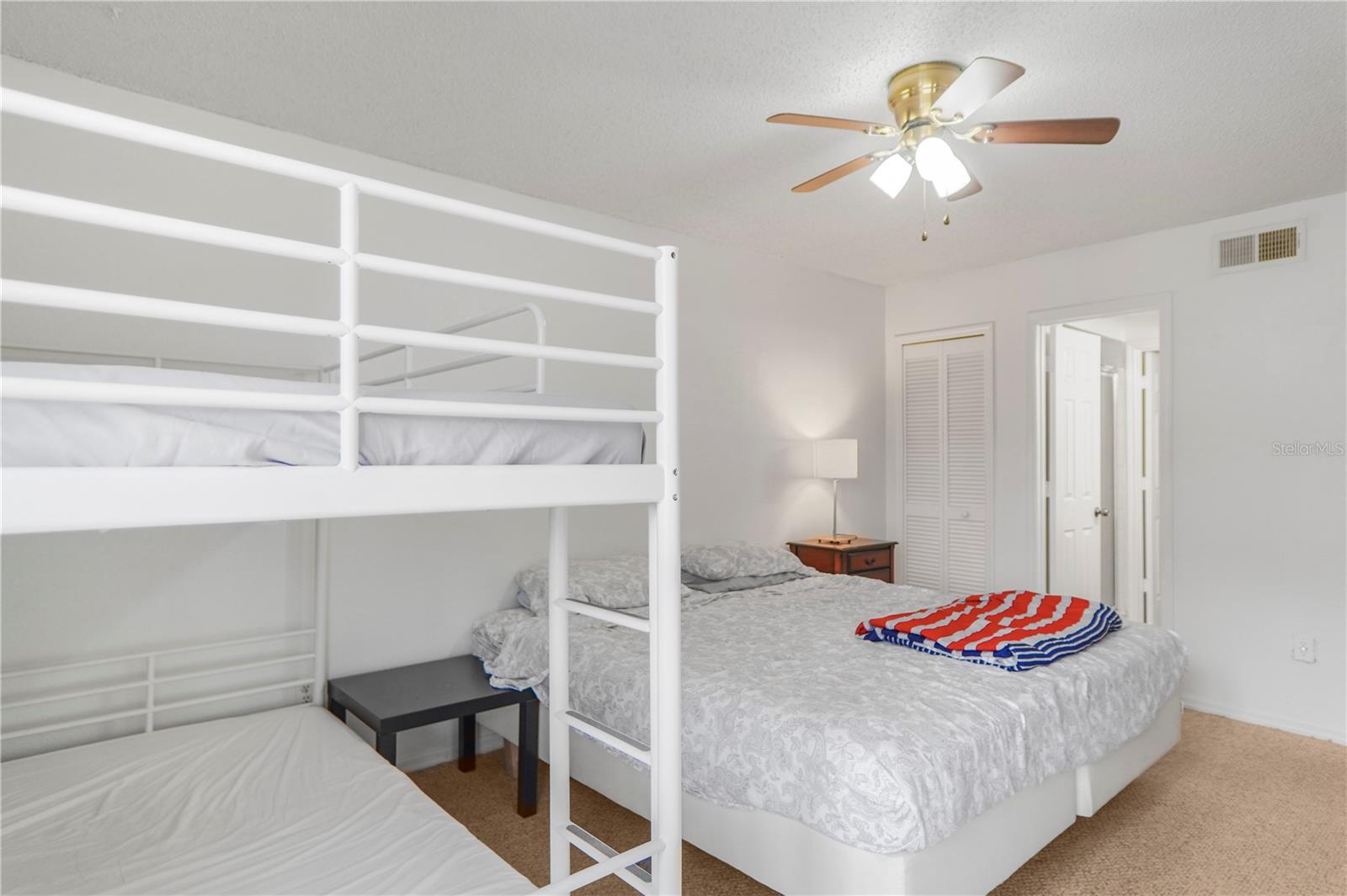 TOWNES OF SOUTHGATE CONDO PH D - Residential