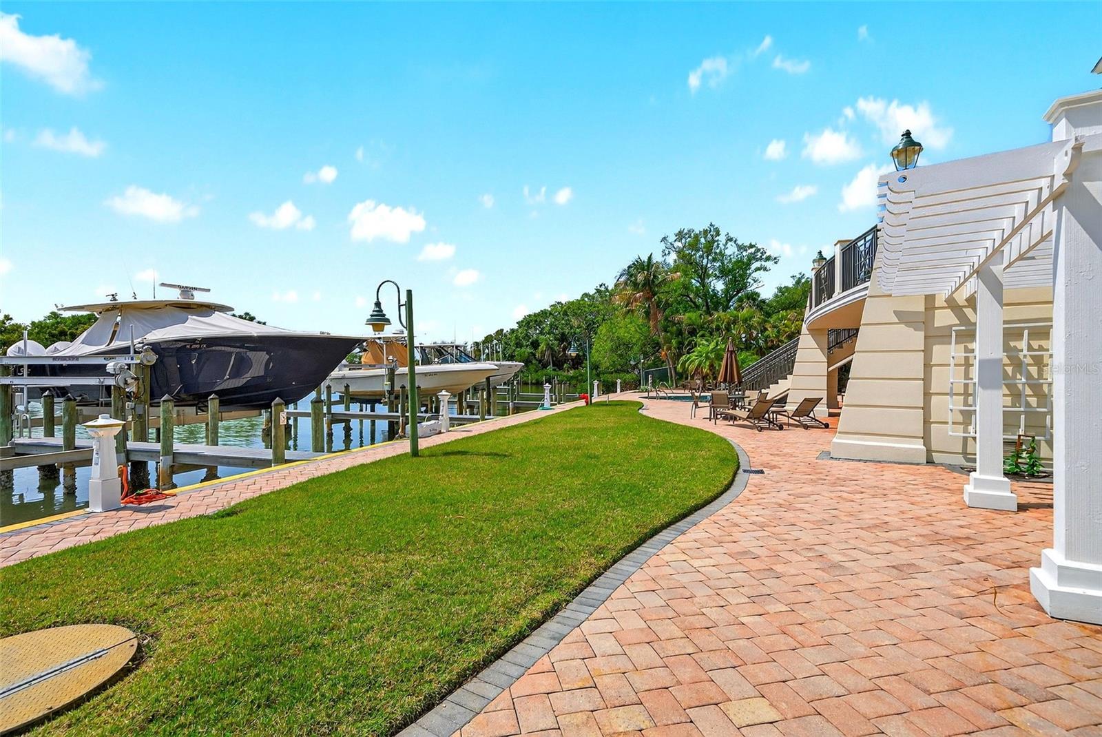 HUDSON CROSSING - Residential