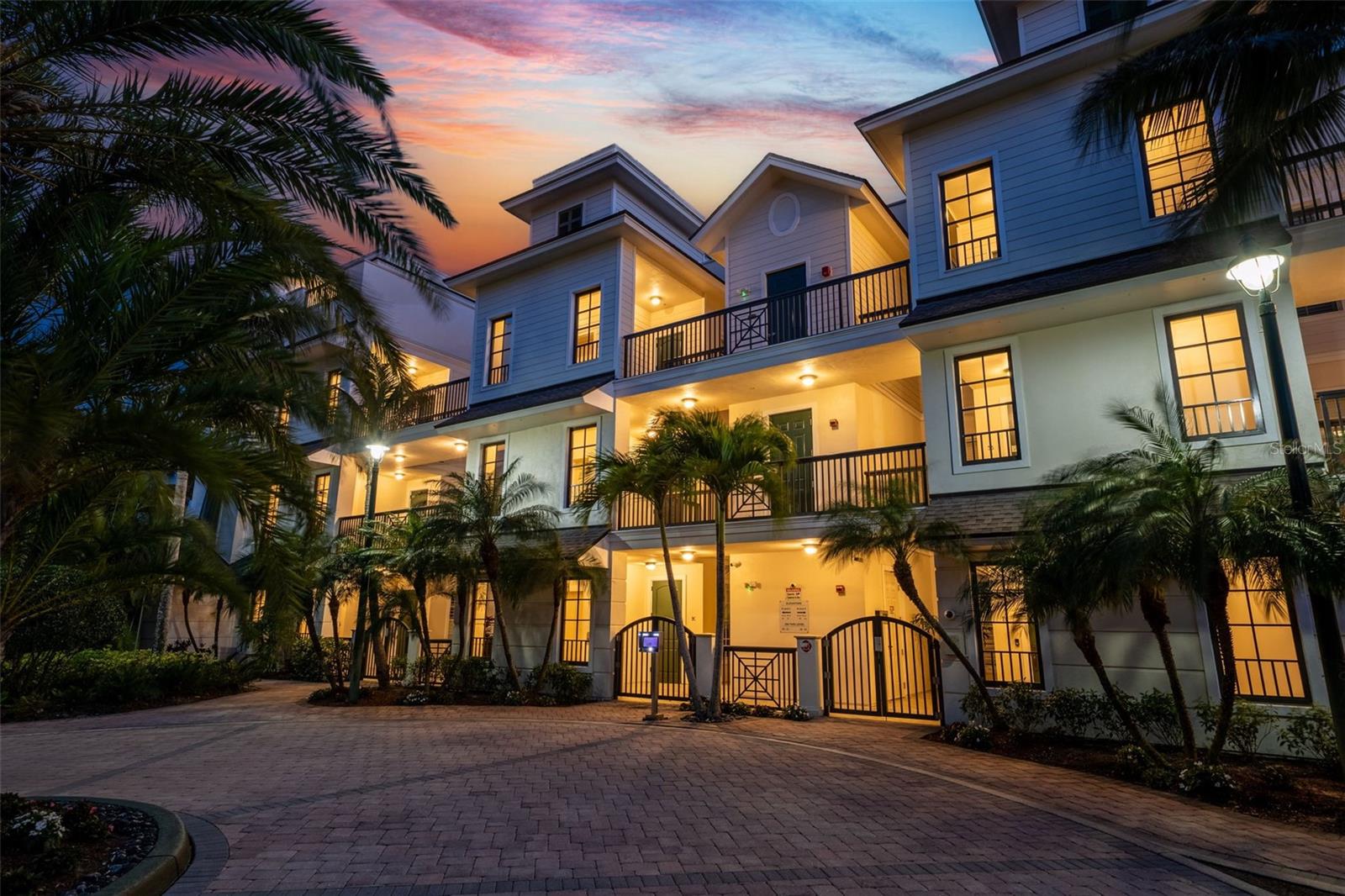 HUDSON CROSSING - Residential