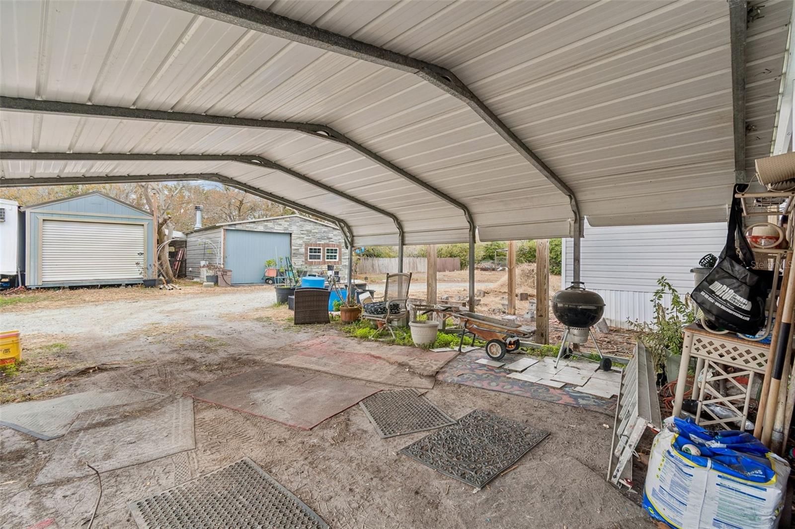 HOLLOMAN BRANCH ESTATES - Residential