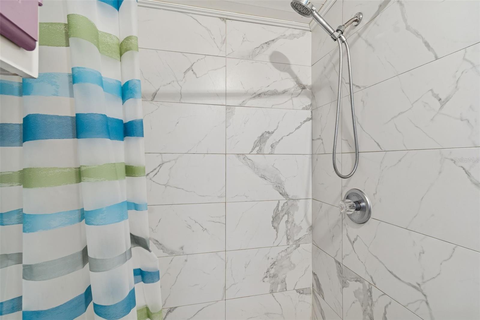 HOLLOMAN BRANCH ESTATES - Residential