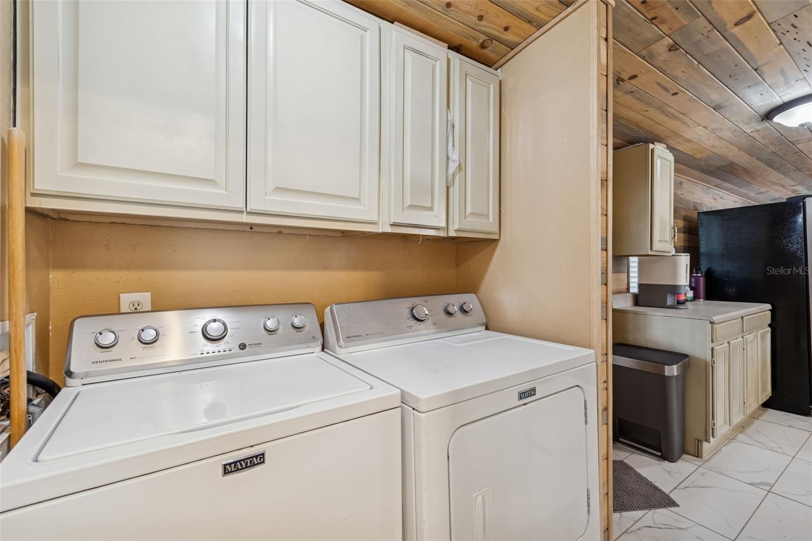 HOLLOMAN BRANCH ESTATES - Residential