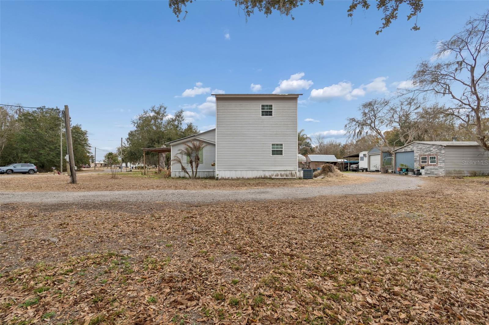 HOLLOMAN BRANCH ESTATES - Residential