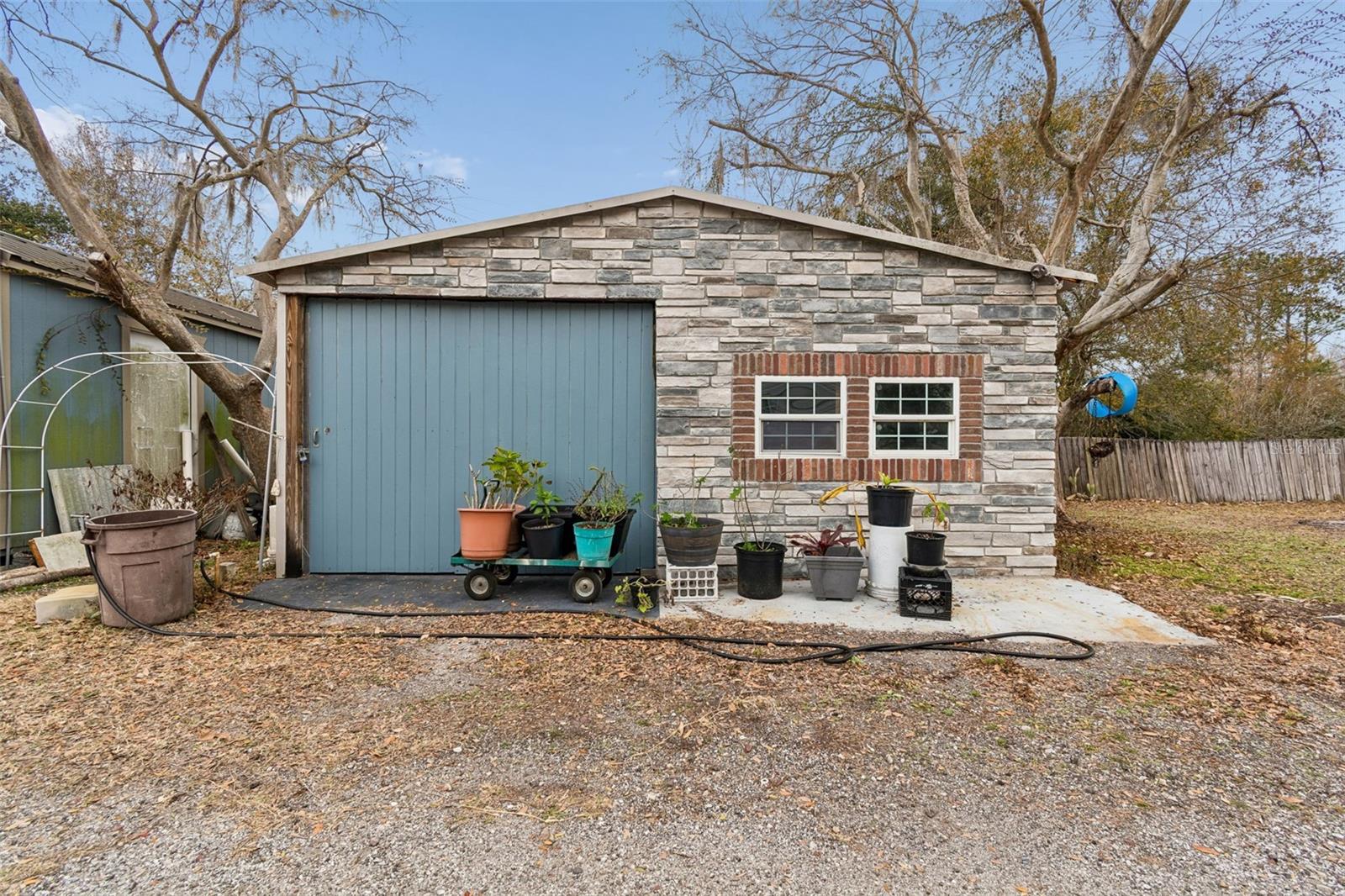 HOLLOMAN BRANCH ESTATES - Residential