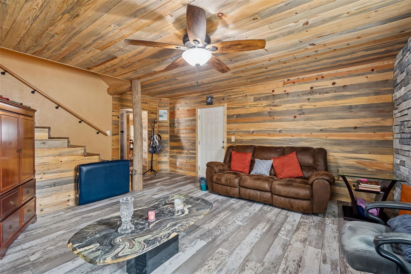 HOLLOMAN BRANCH ESTATES - Residential