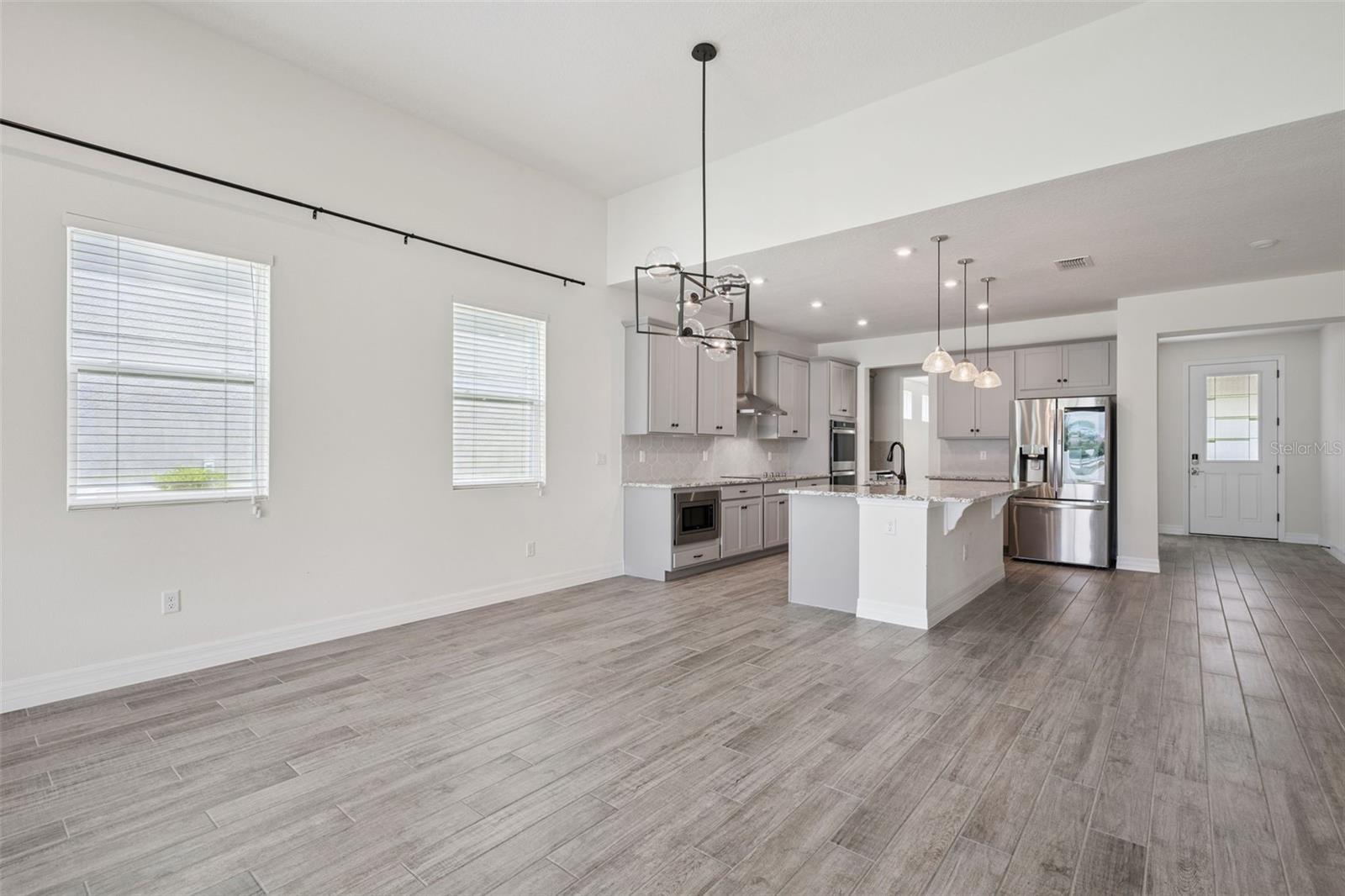 STARWOOD PHASE N-14 - Residential