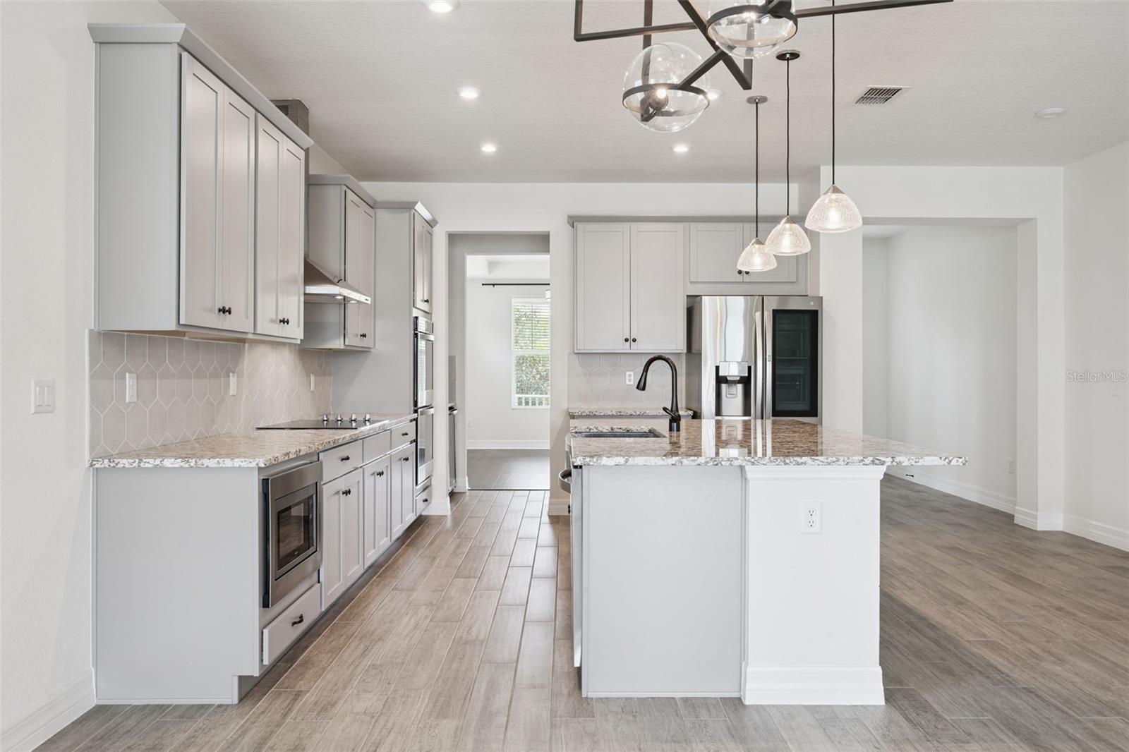 STARWOOD PHASE N-14 - Residential