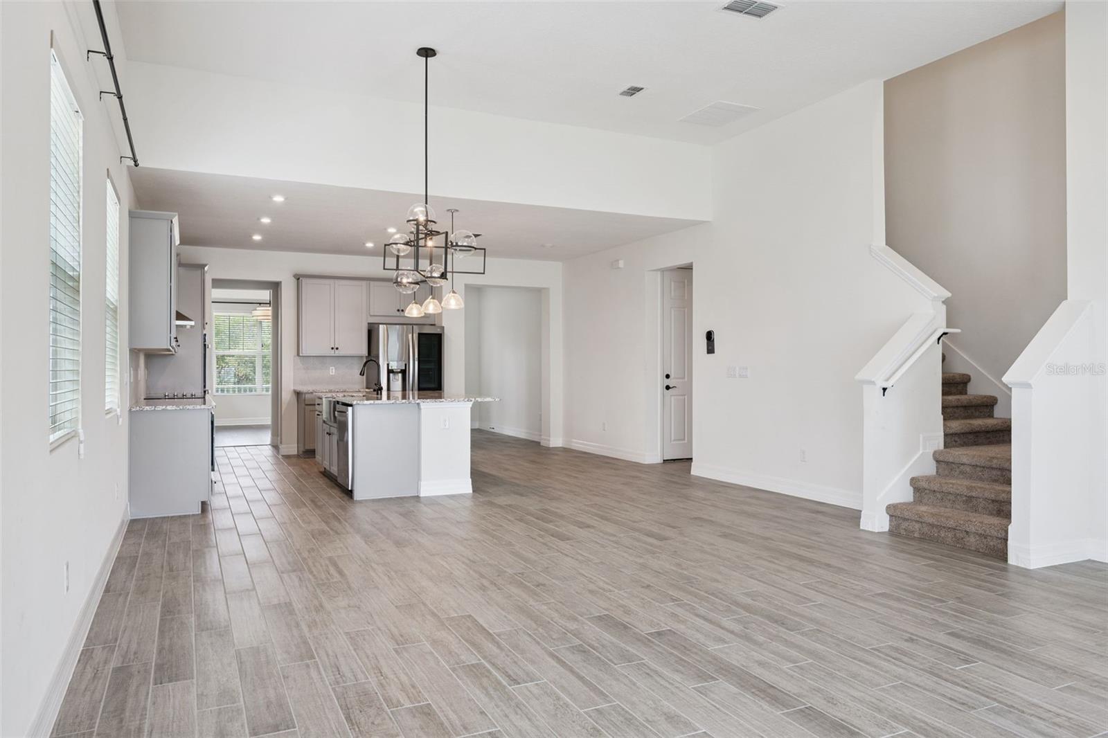 STARWOOD PHASE N-14 - Residential