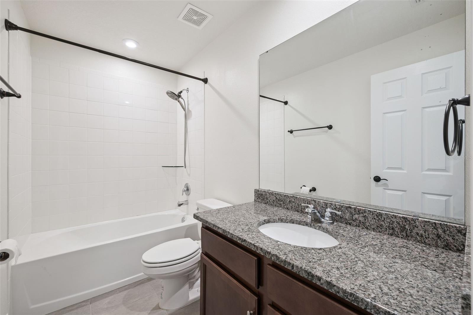 STARWOOD PHASE N-14 - Residential