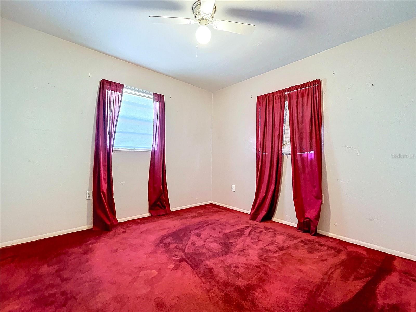 COUNTRY CLUB ESTATES - Residential