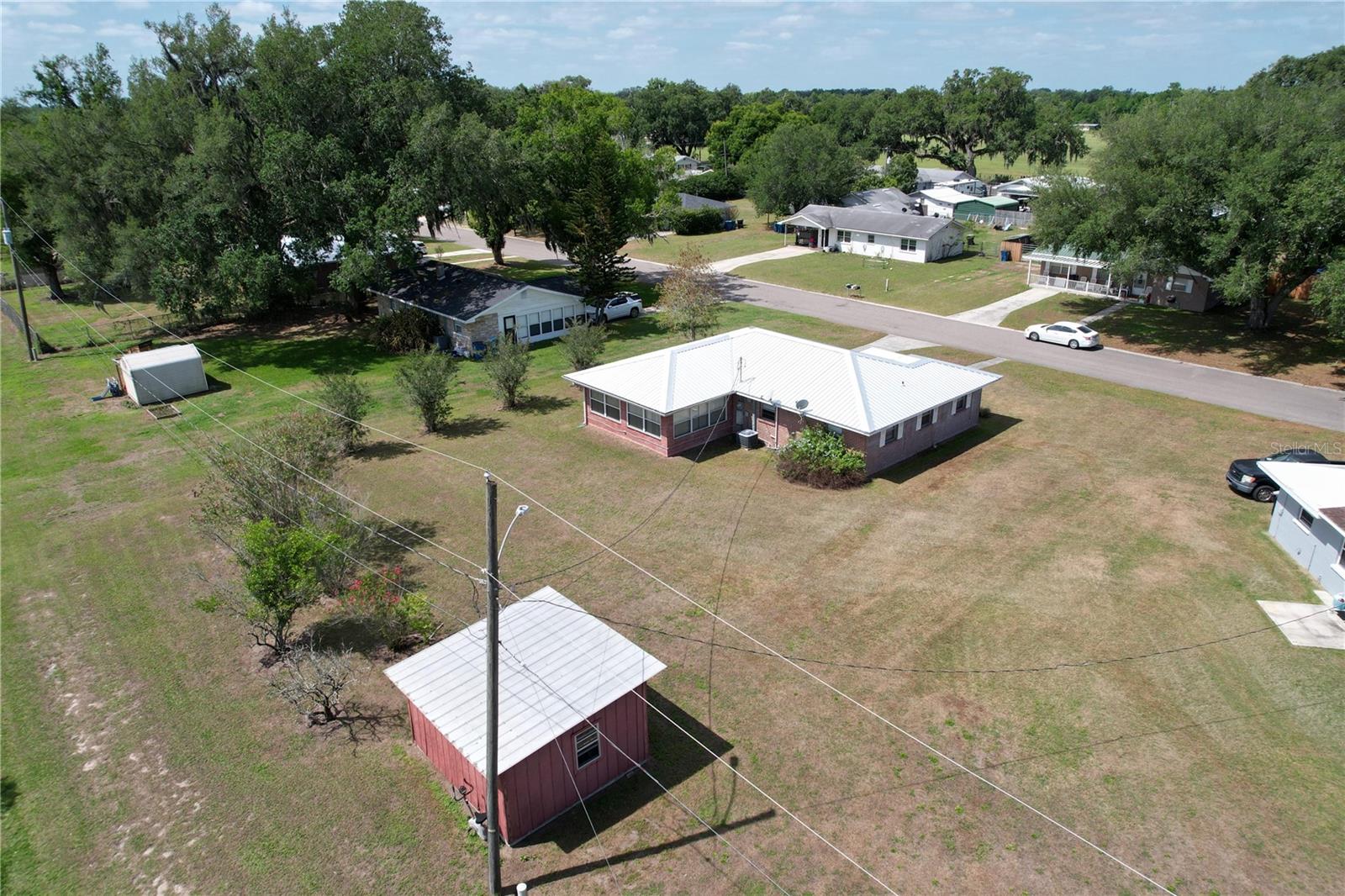 COUNTRY CLUB ESTATES - Residential