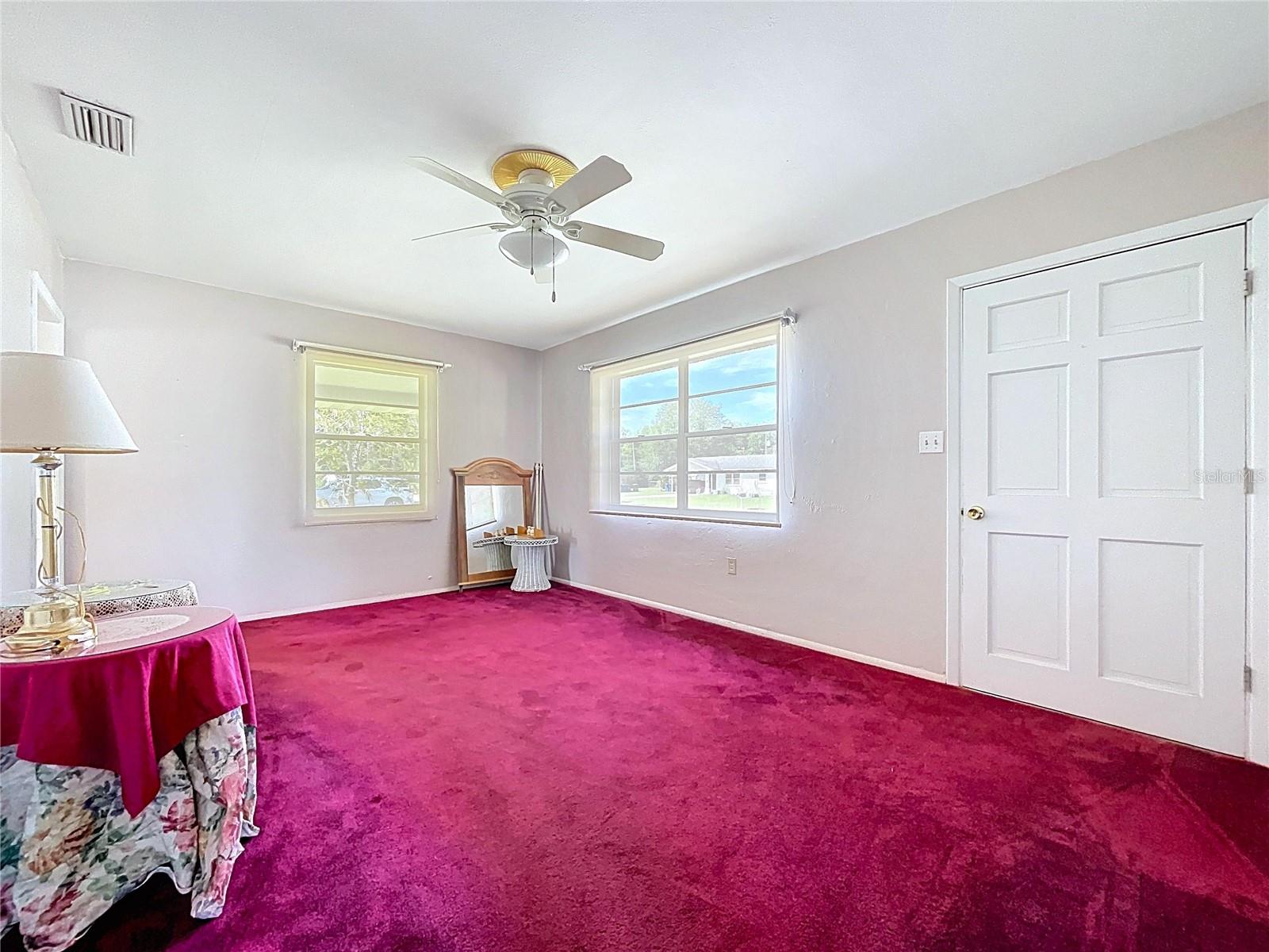 COUNTRY CLUB ESTATES - Residential