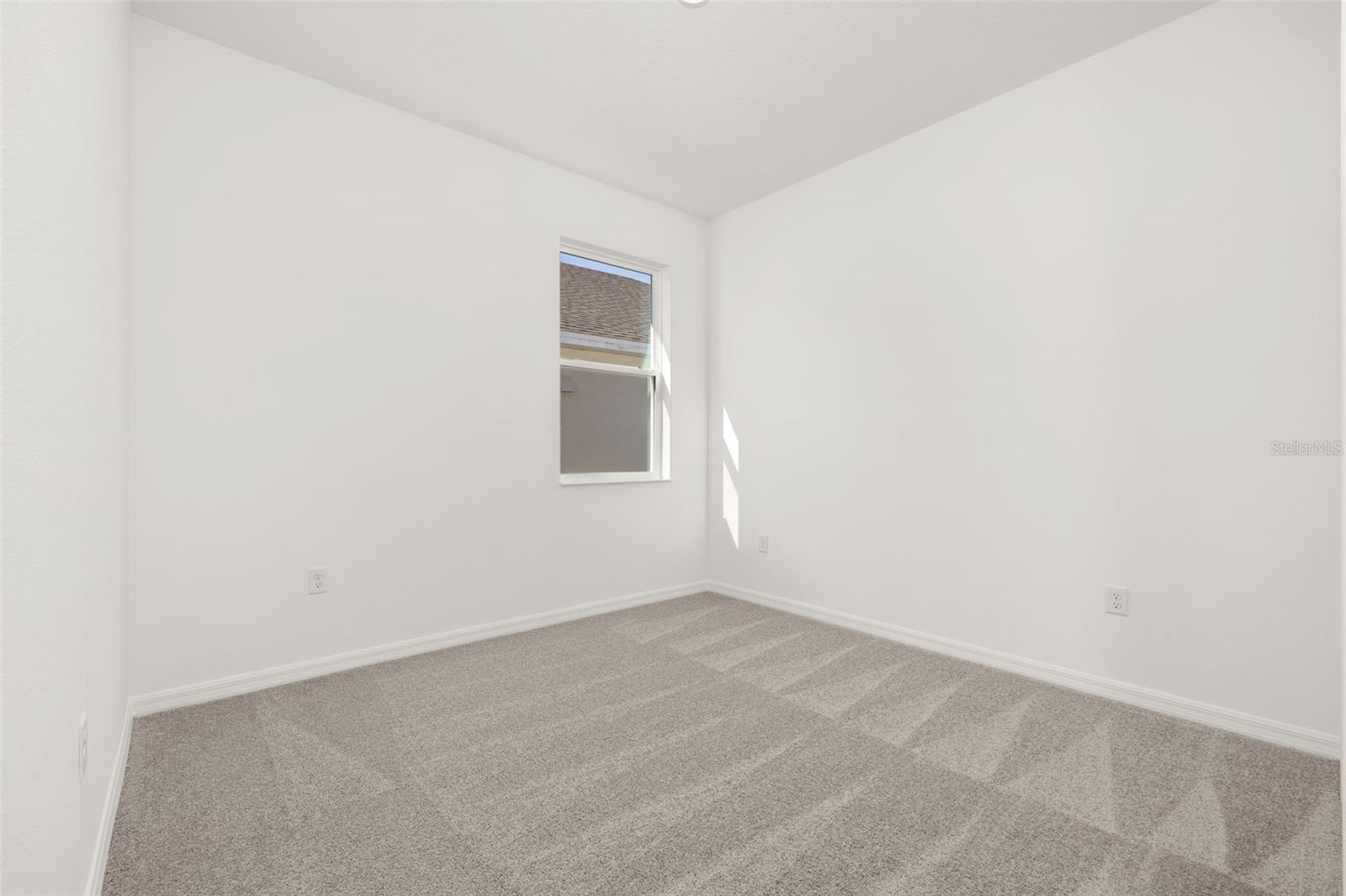 RESERVES AT HAMMOCK OAKS - Residential