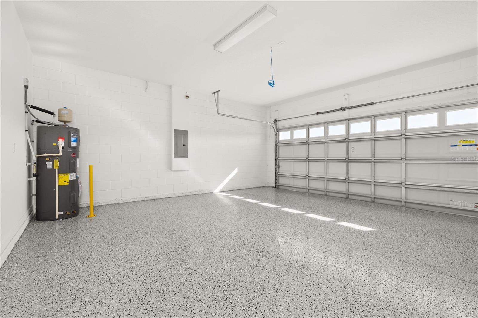 RESERVES AT HAMMOCK OAKS - Residential