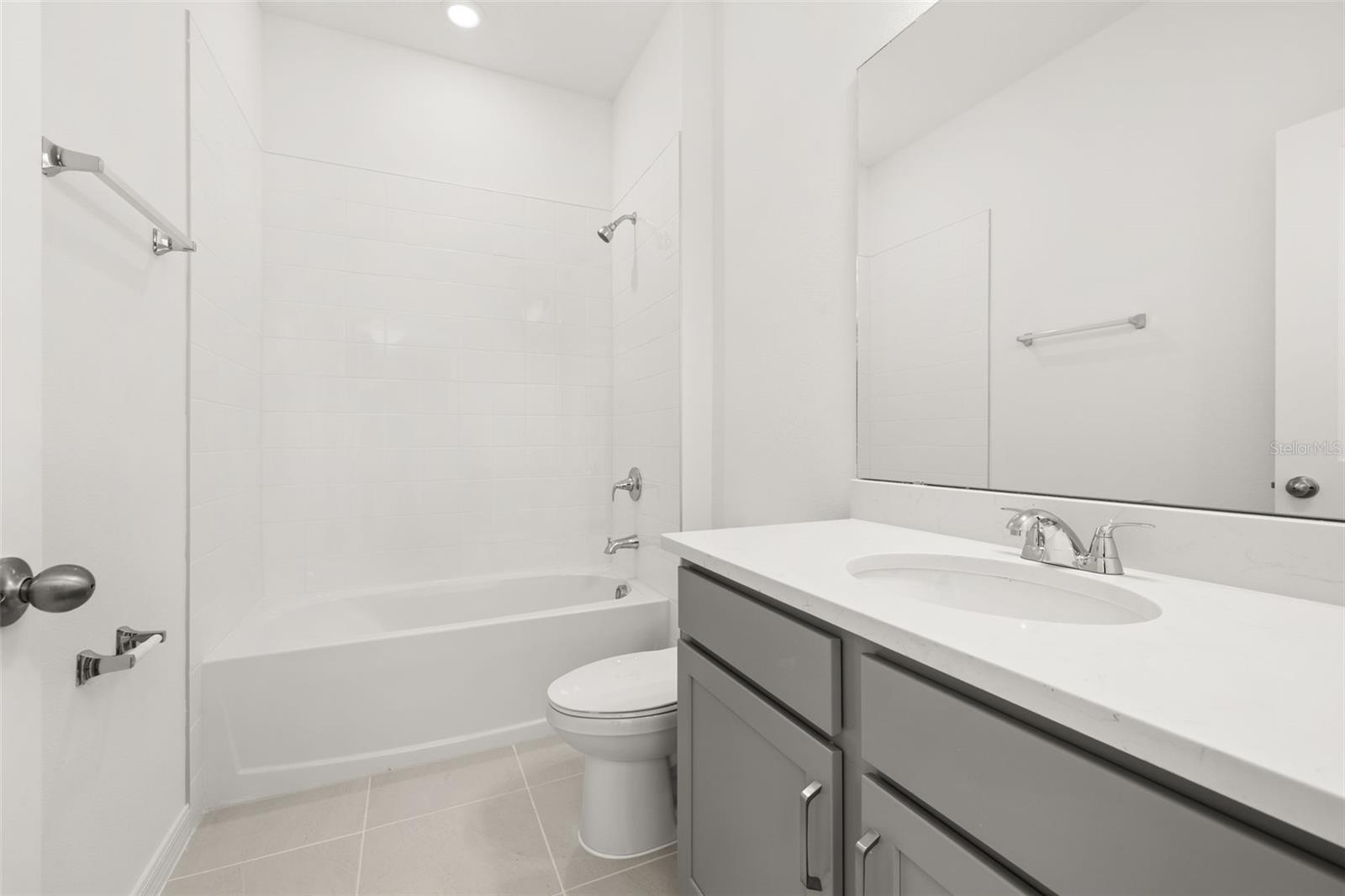 RESERVES AT HAMMOCK OAKS - Residential