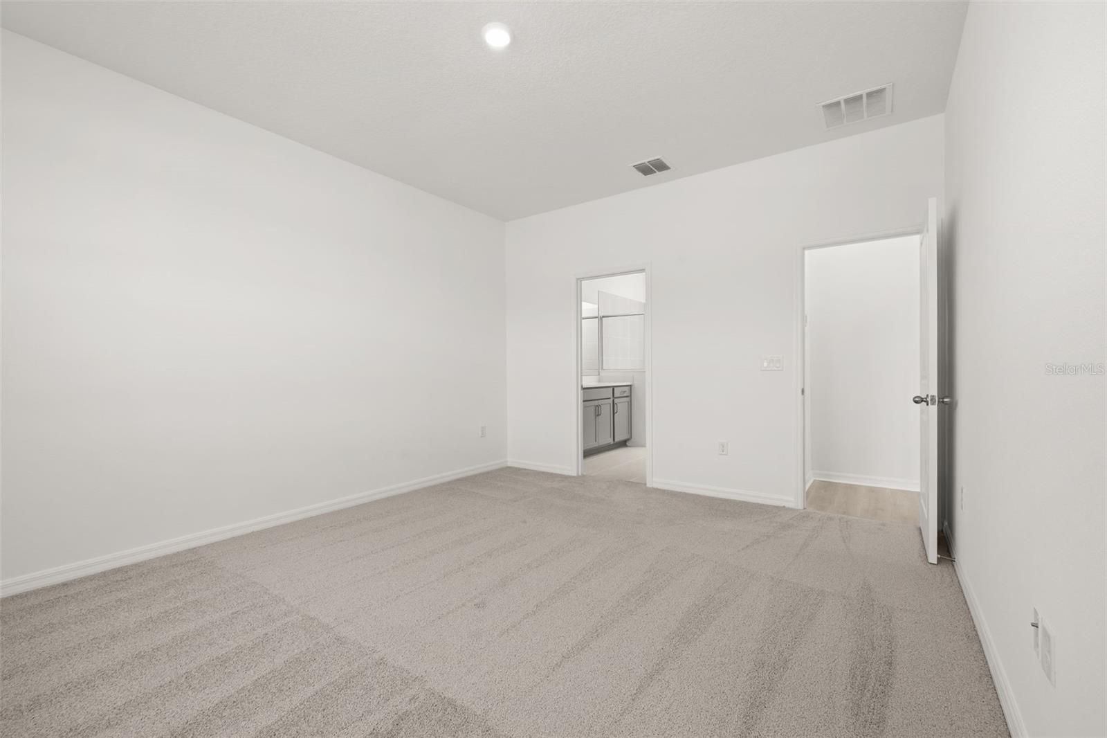 RESERVES AT HAMMOCK OAKS - Residential