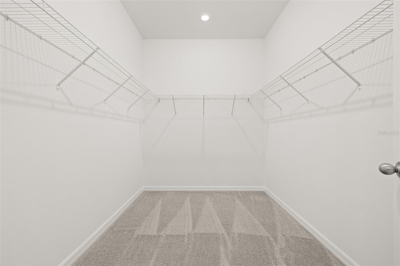 RESERVES AT HAMMOCK OAKS - Residential