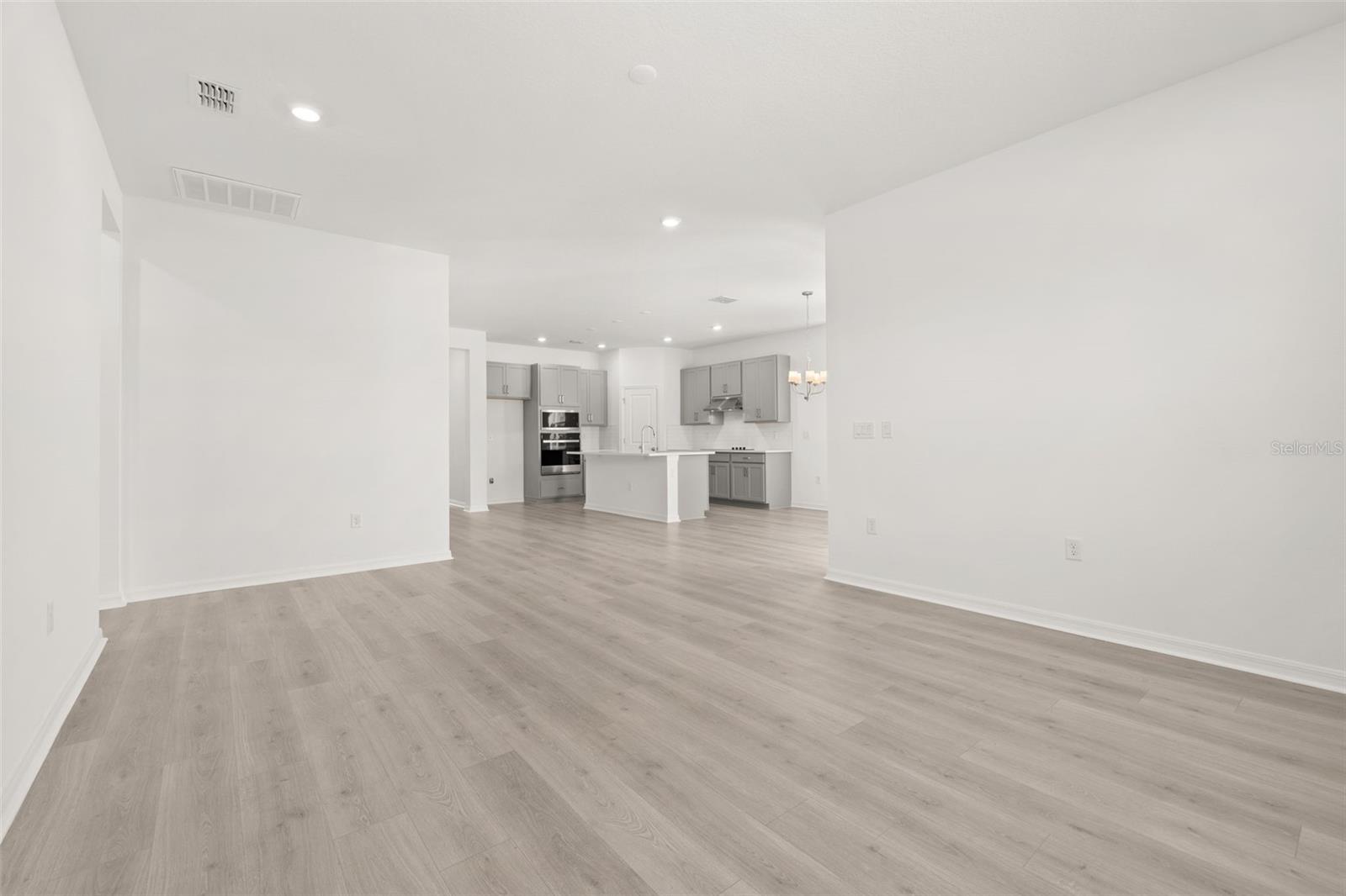 RESERVES AT HAMMOCK OAKS - Residential