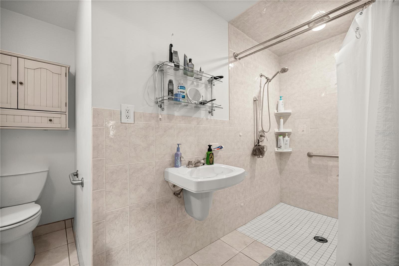 RAINBOW SPGS 04 REP - Residential