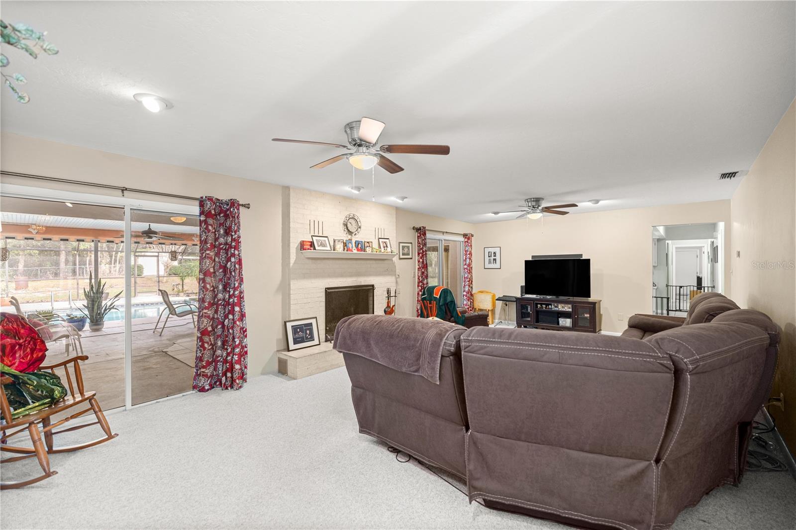 RAINBOW SPGS 04 REP - Residential