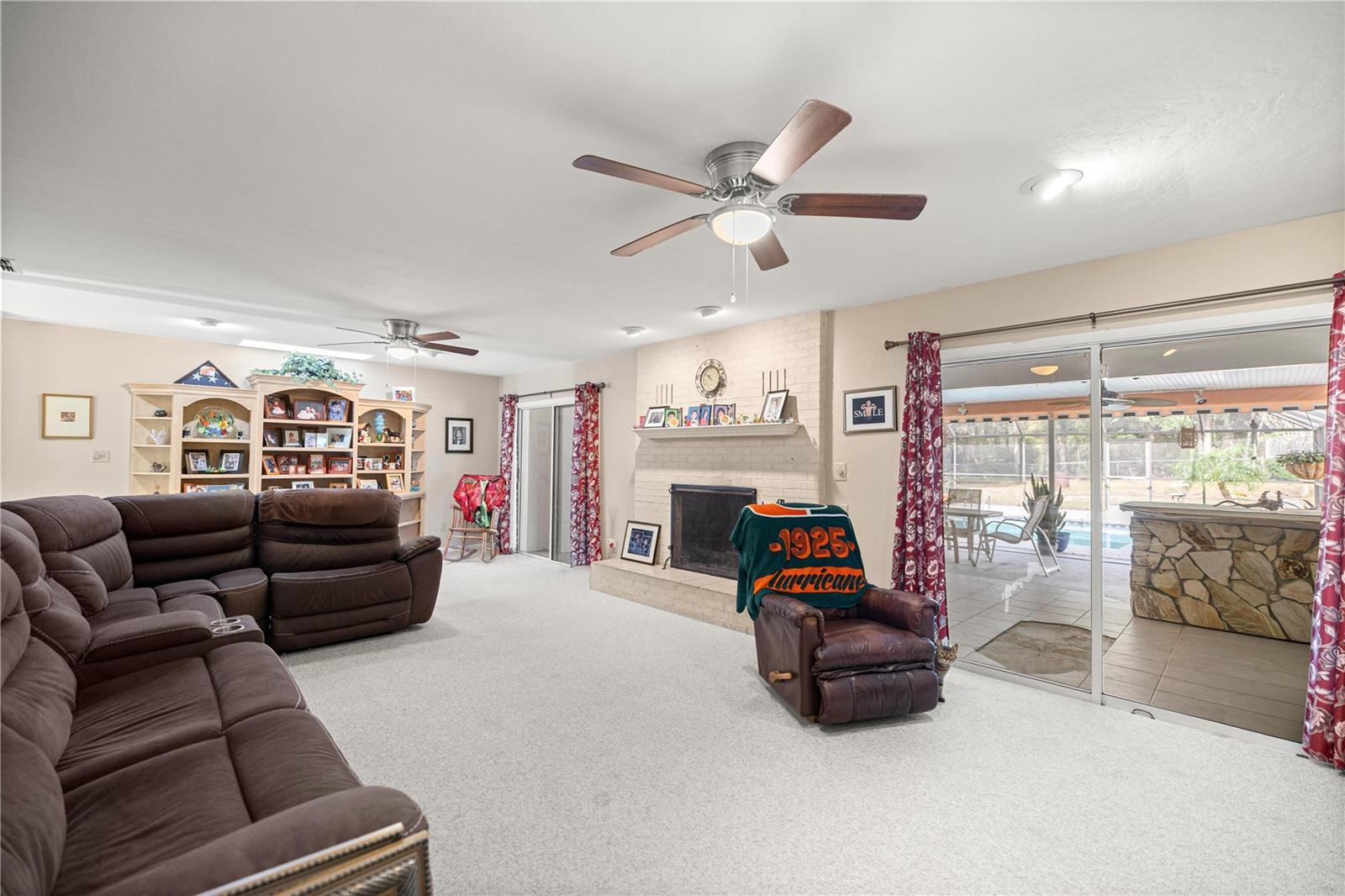 RAINBOW SPGS 04 REP - Residential