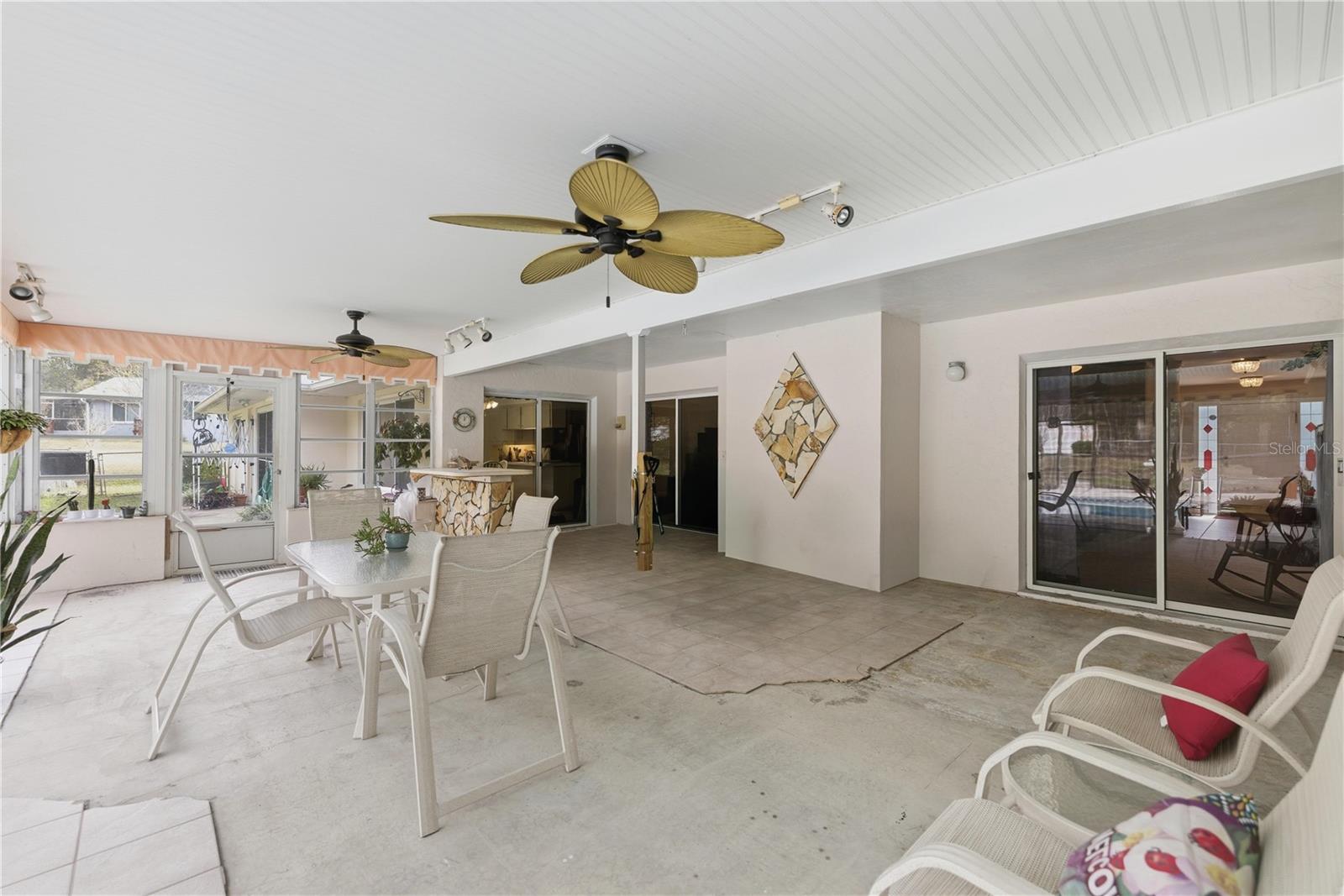 RAINBOW SPGS 04 REP - Residential