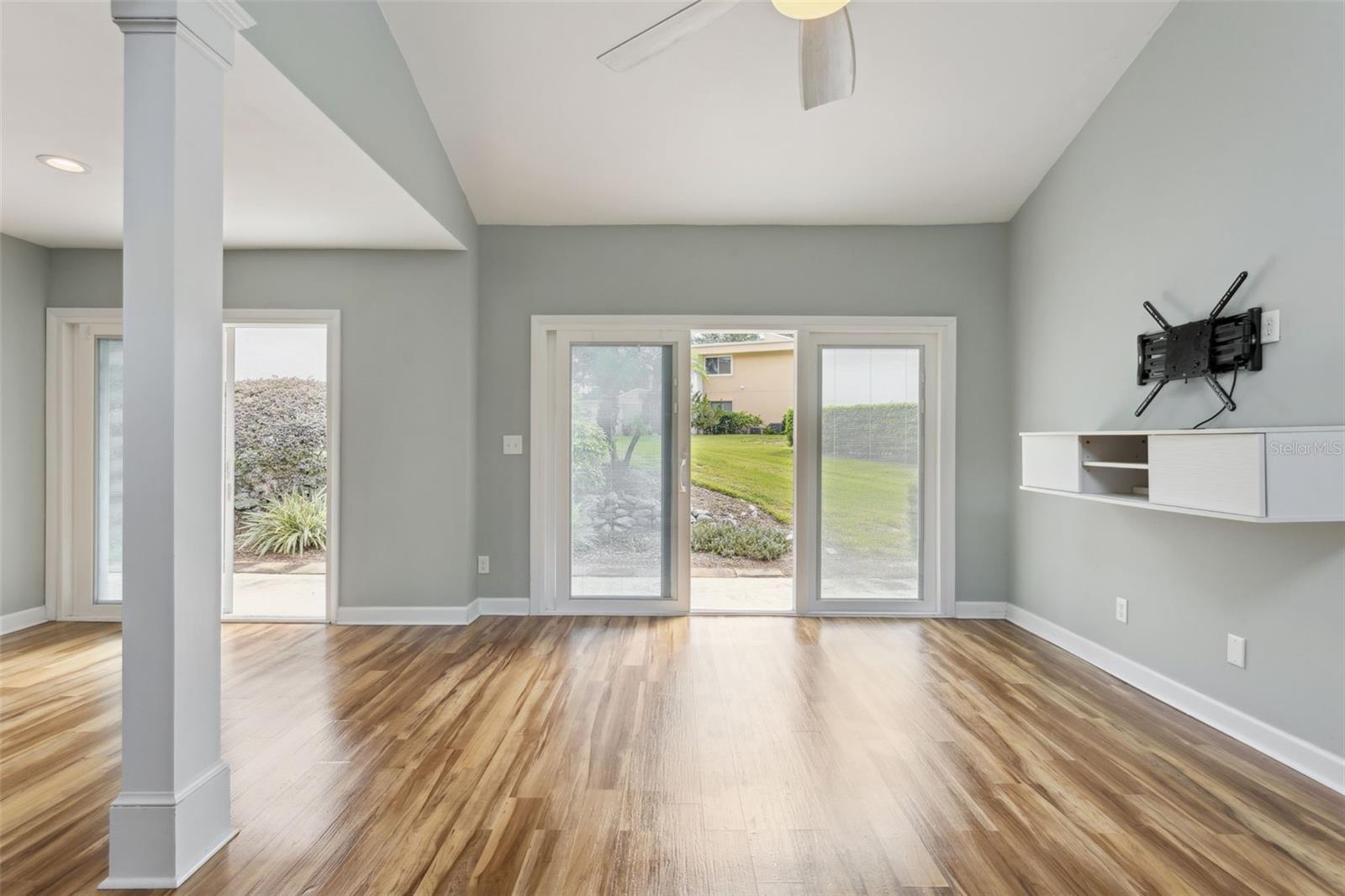 MOUNT DORA BUNKER HILL CONDO - Residential