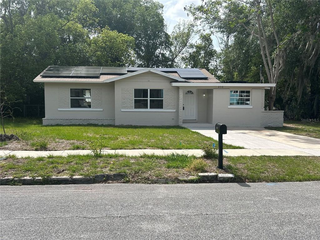 Photo of 238 S Marydell Avenue, Deland, FL 32720 (MLS # V4948641)
