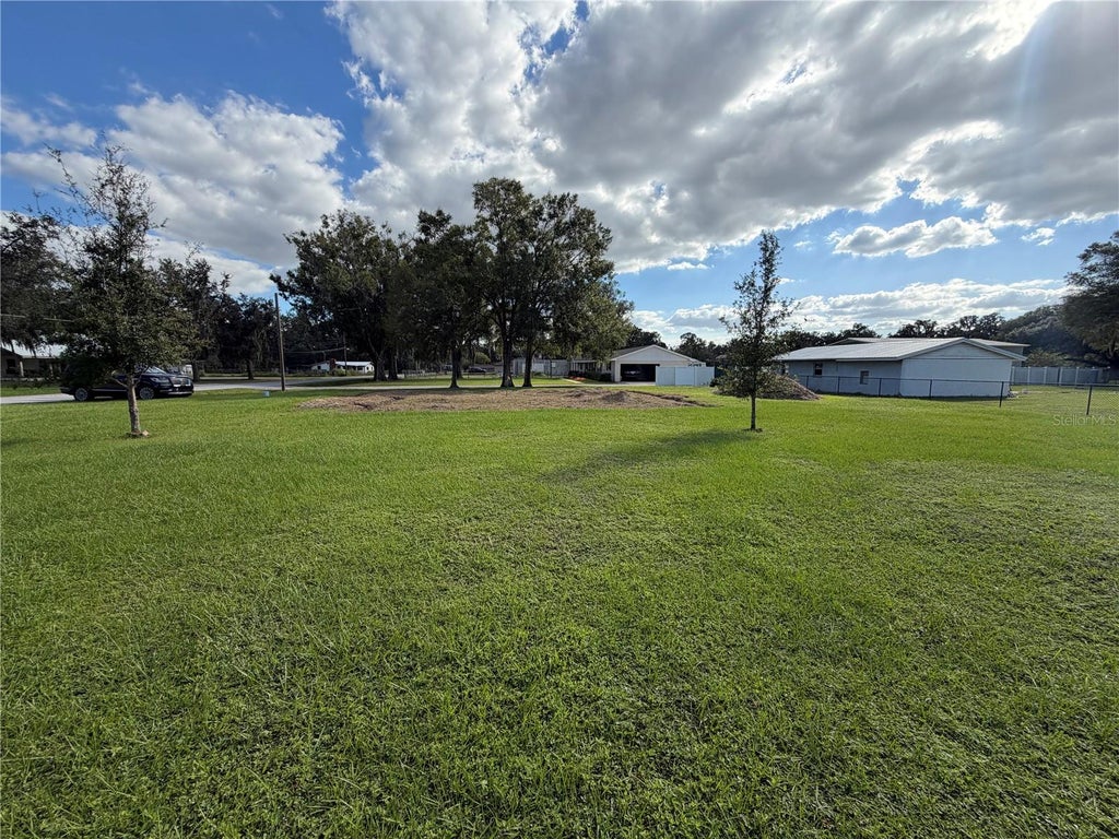 Photo of 105 John Carroll Road E, Lakeland, FL 33801 (MLS # L4965912)