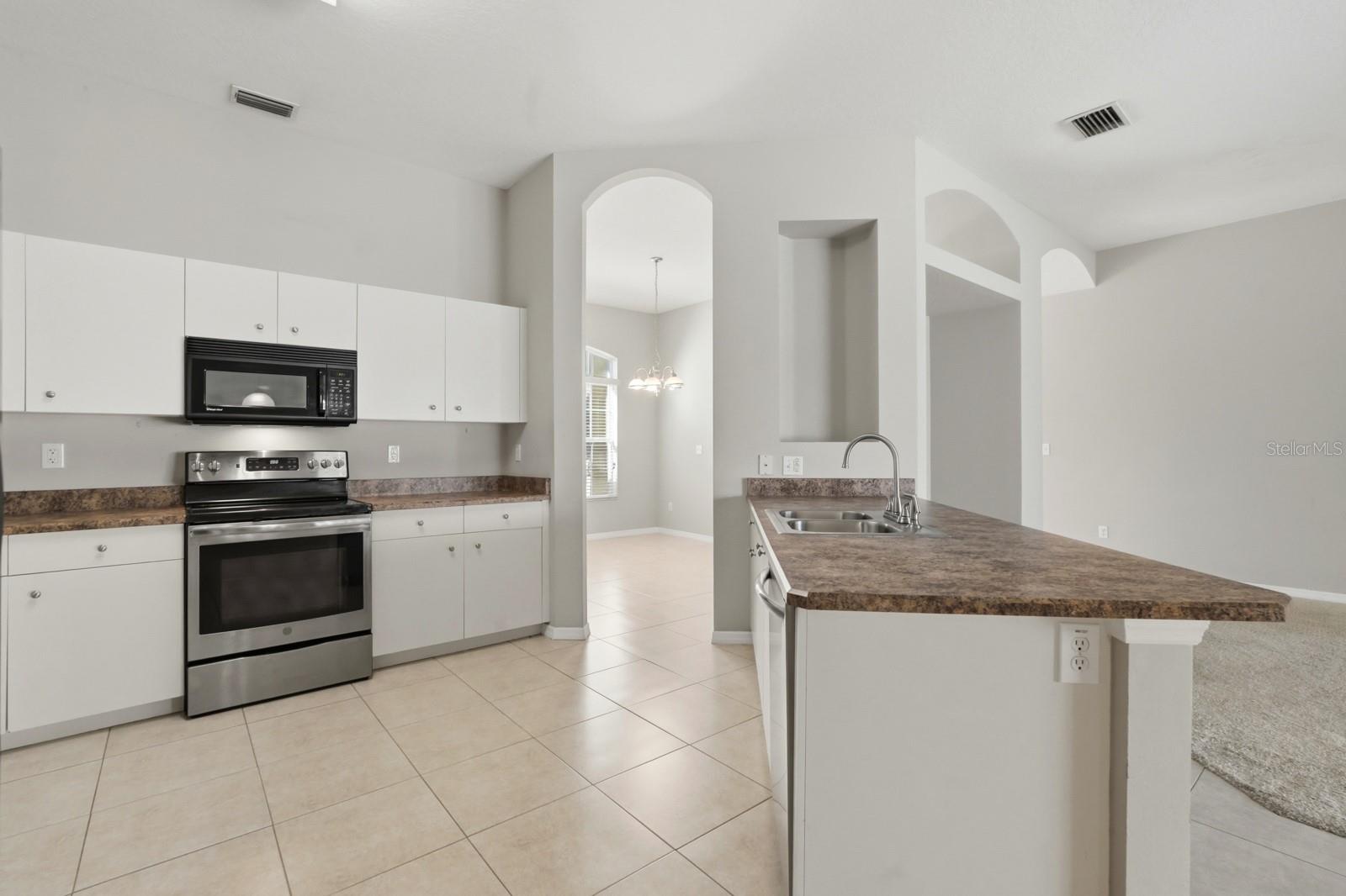 WATERS EDGE PH 09A - Residential