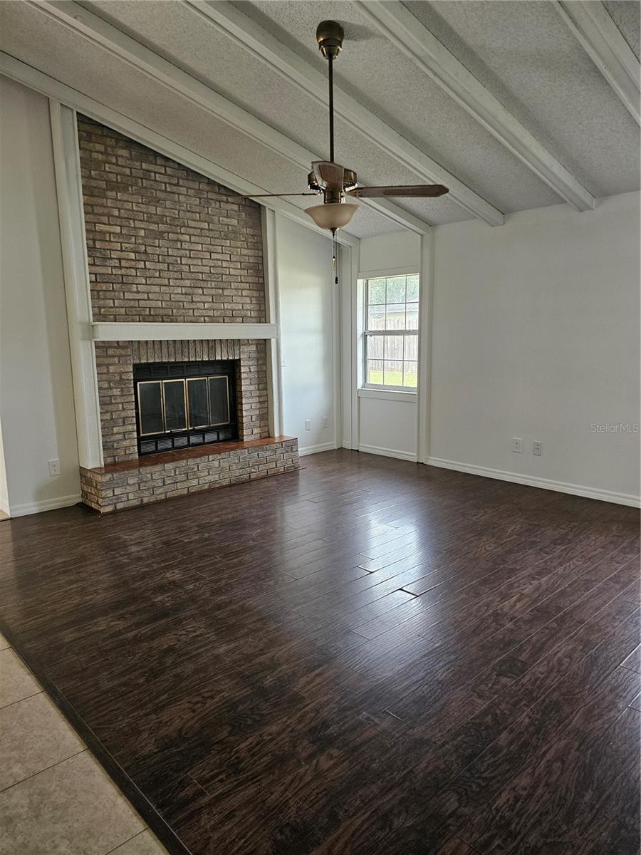 GLENMOOR - Residential